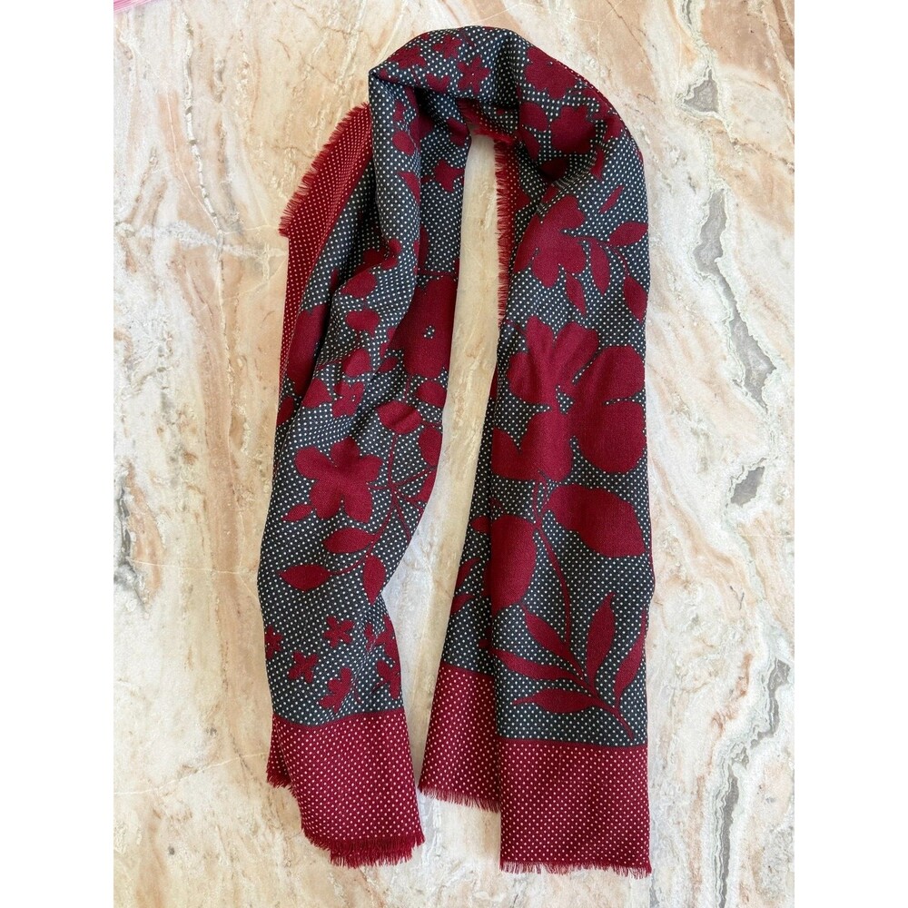 Givenchy Vintage 70's Wool Shawl Scarf 52x52 - Picture 10 of 10